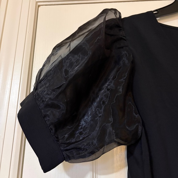 Jodifl Black Puff Sleeve Top - Picture 3 of 10